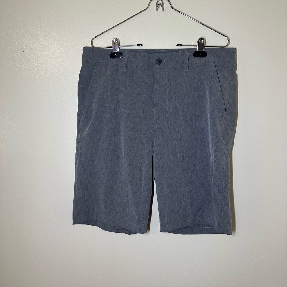 Old Navy Men's‎ ActuveGray Flat Front Shorts